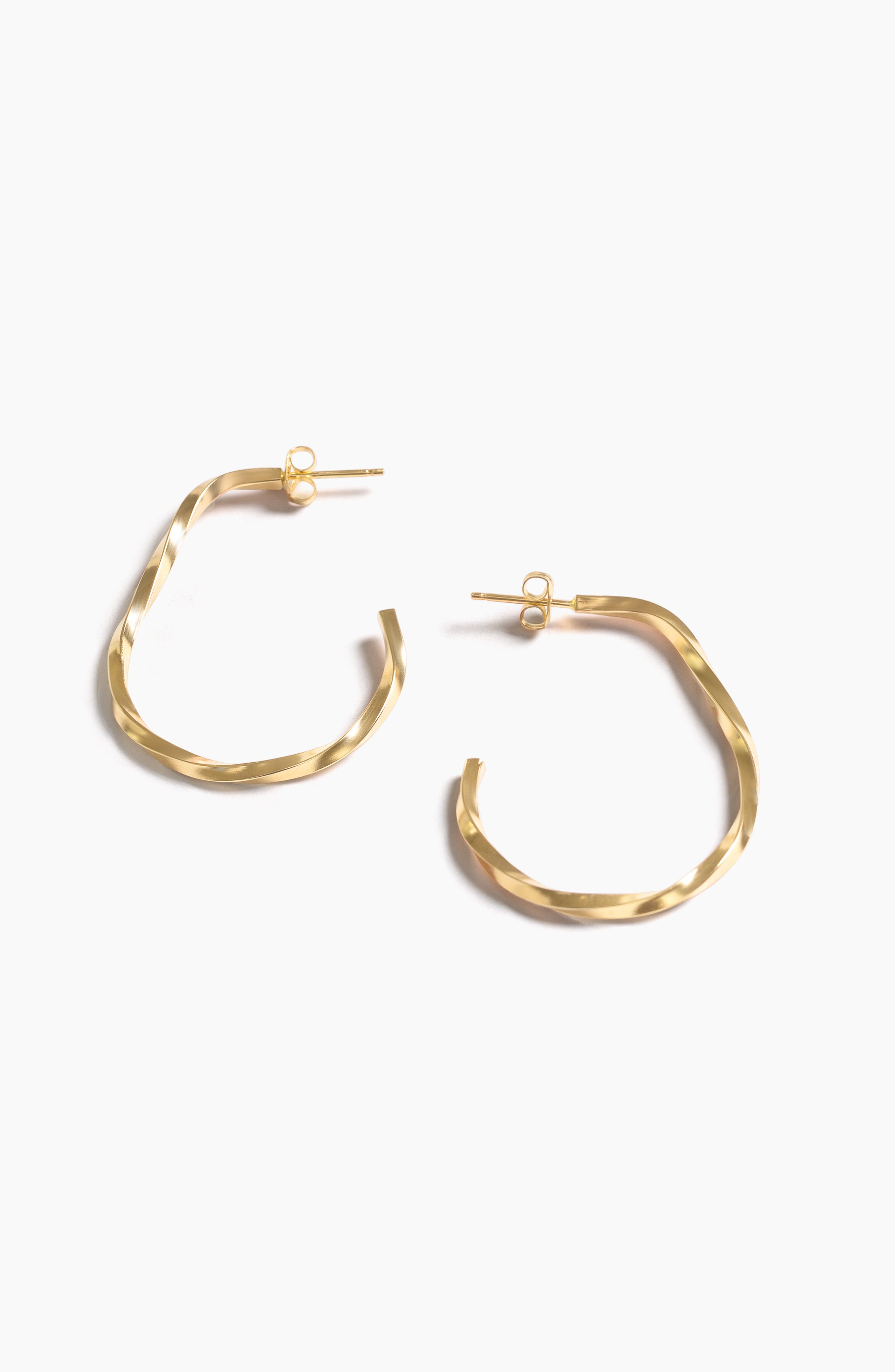 Ava Hoops