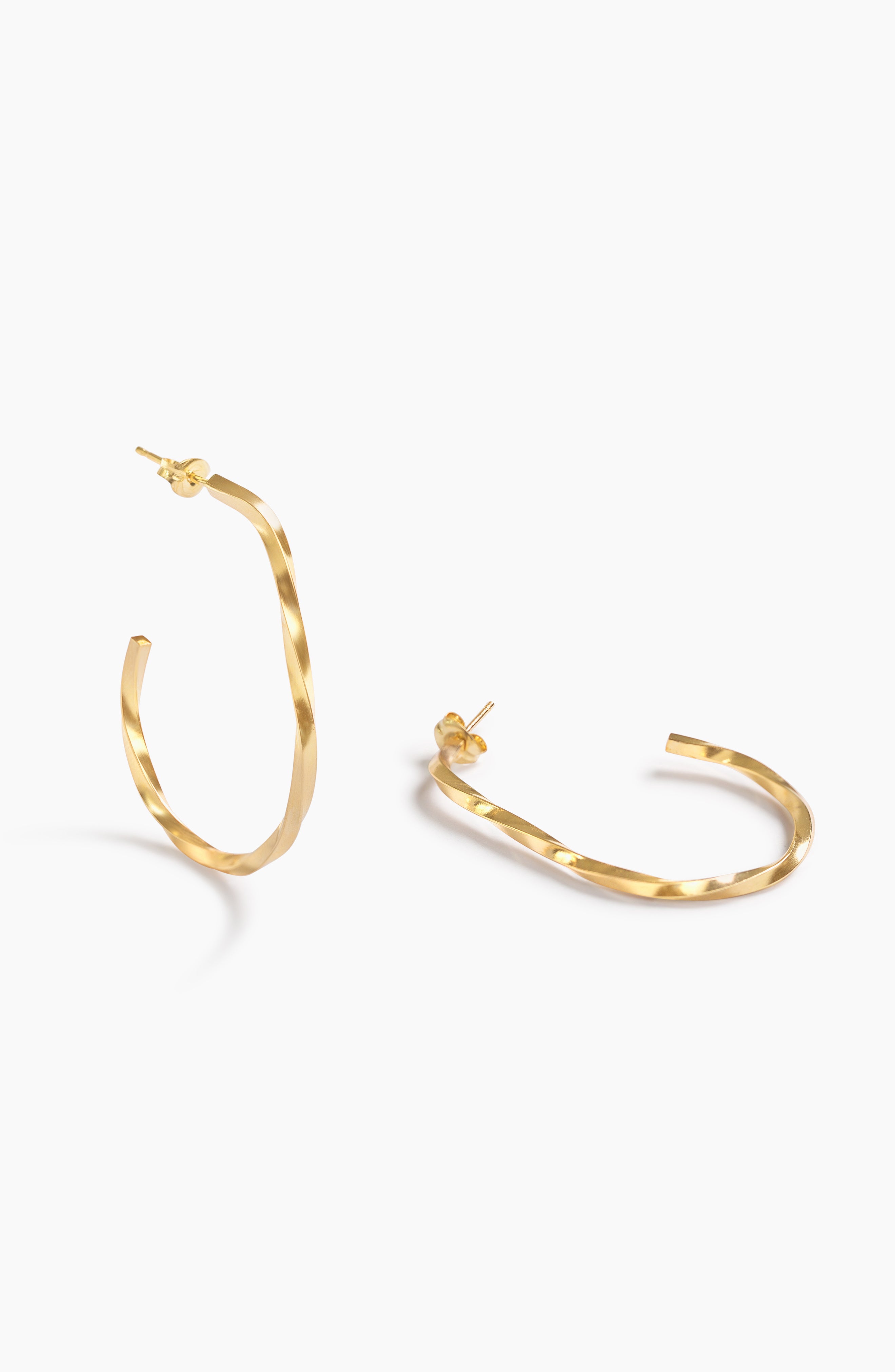 Ava Hoops