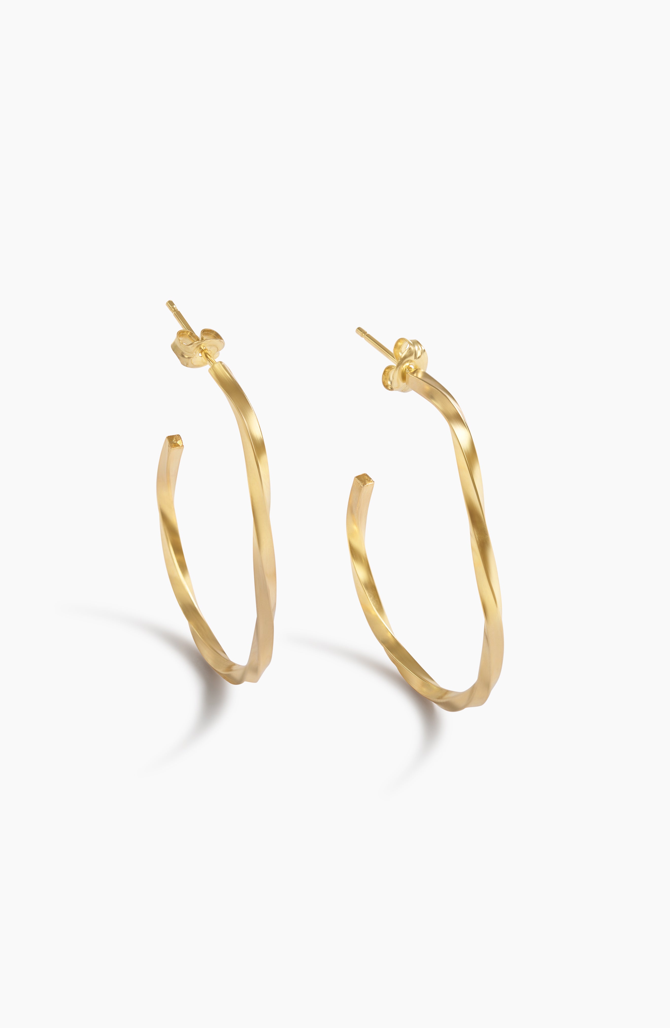 Ava Hoops