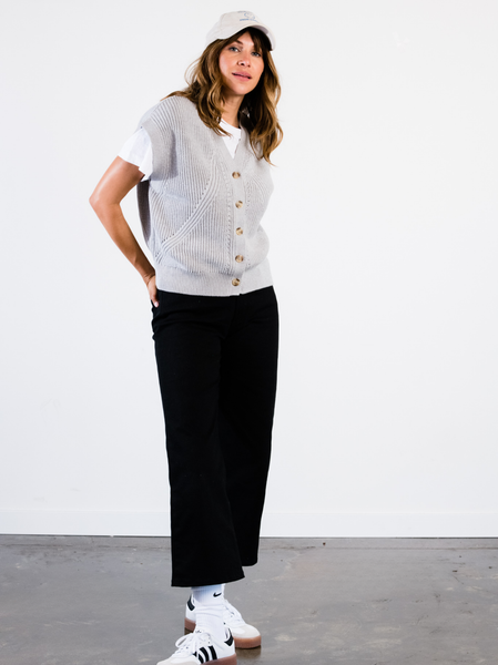 Jess Sweater Vest – ABLE