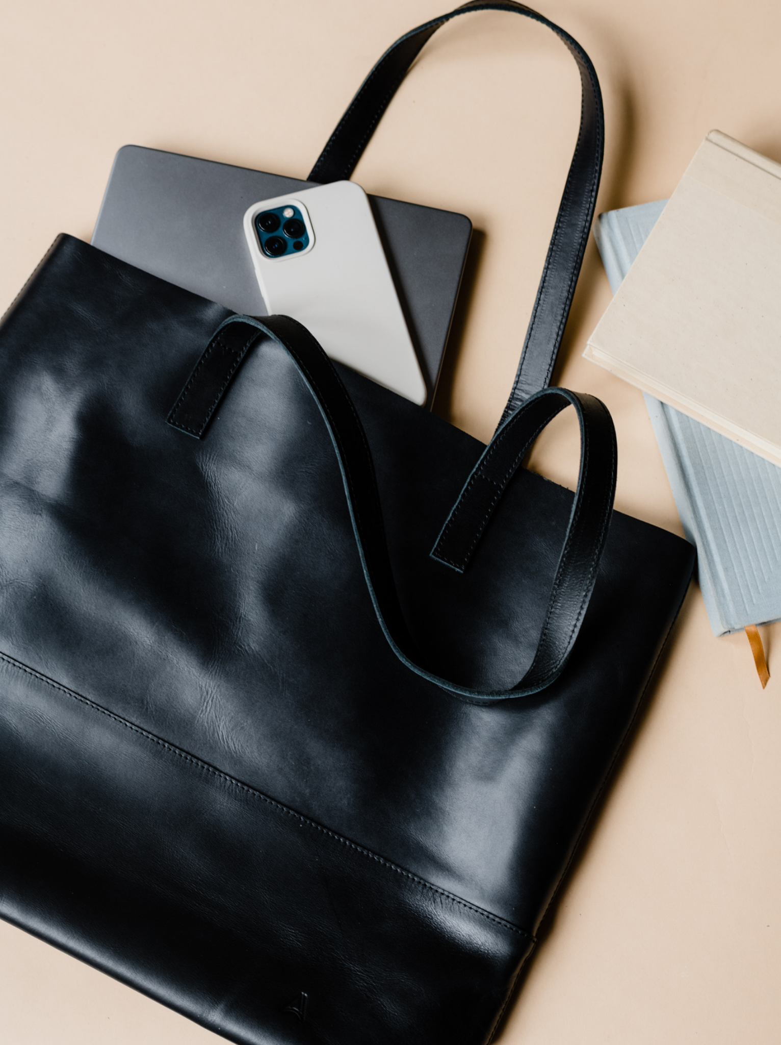 MAMU 【LEATHER BOA TOTE 】ブラックノベルティ付き