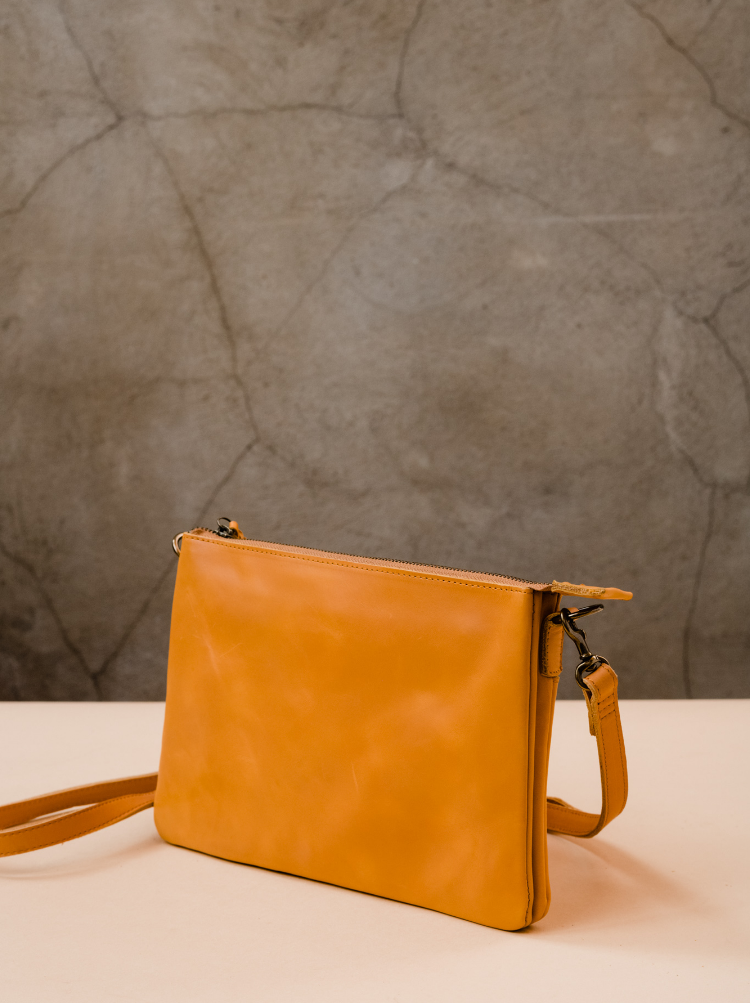 Martha Crossbody – Able