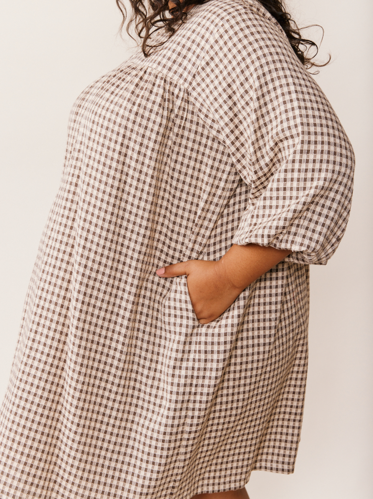 Lifestyle - Brown Gingham