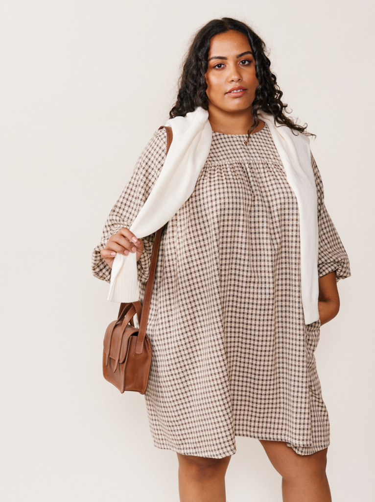 Lifestyle - Brown Gingham