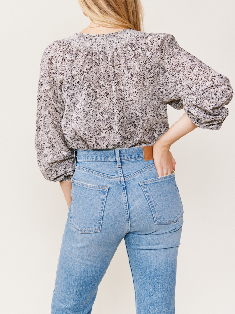 Lifestyle - Dark Oak Paisley