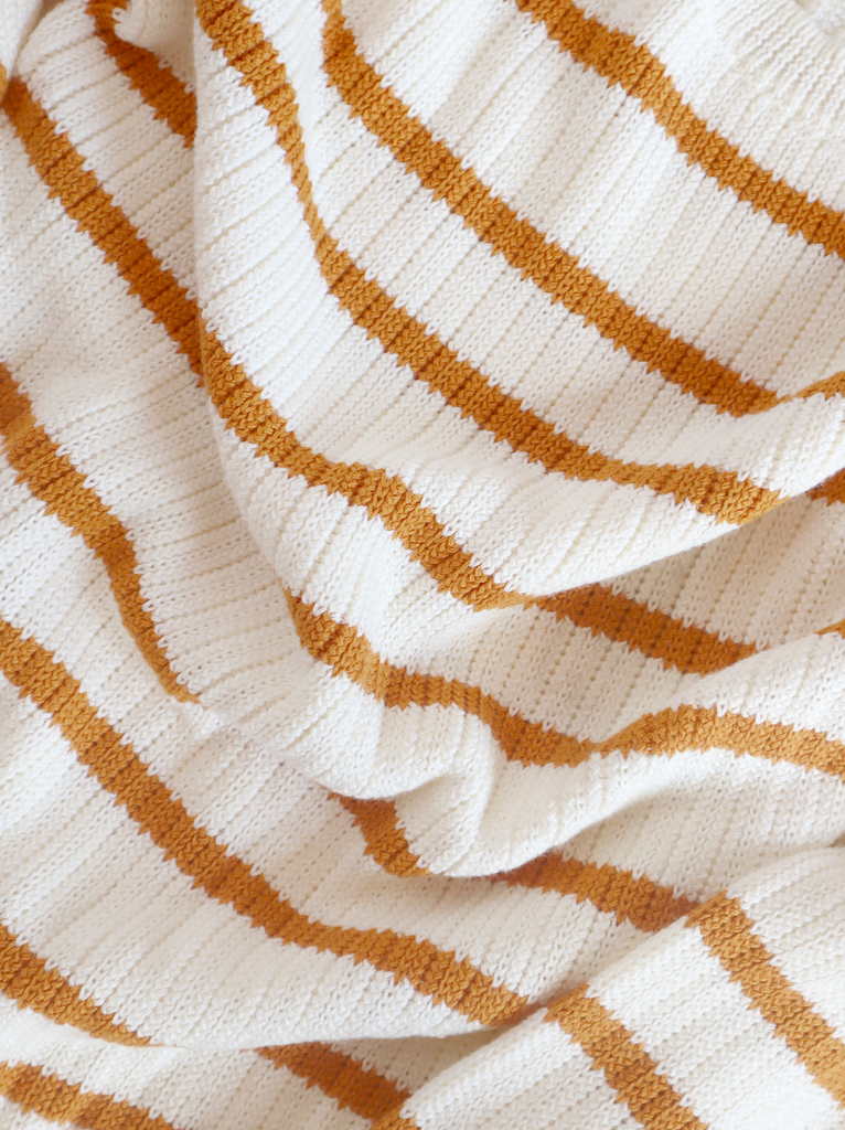 Lifestyle - Paprika/Antique White Stripe